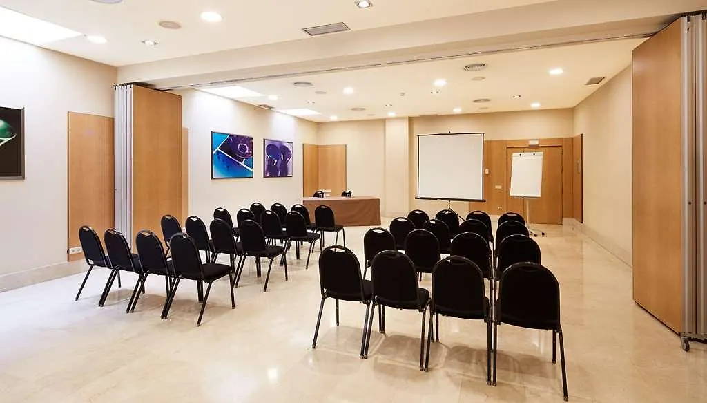 Sercotel Porta Barcelona سانت خوسنت دسفيرن 3*,