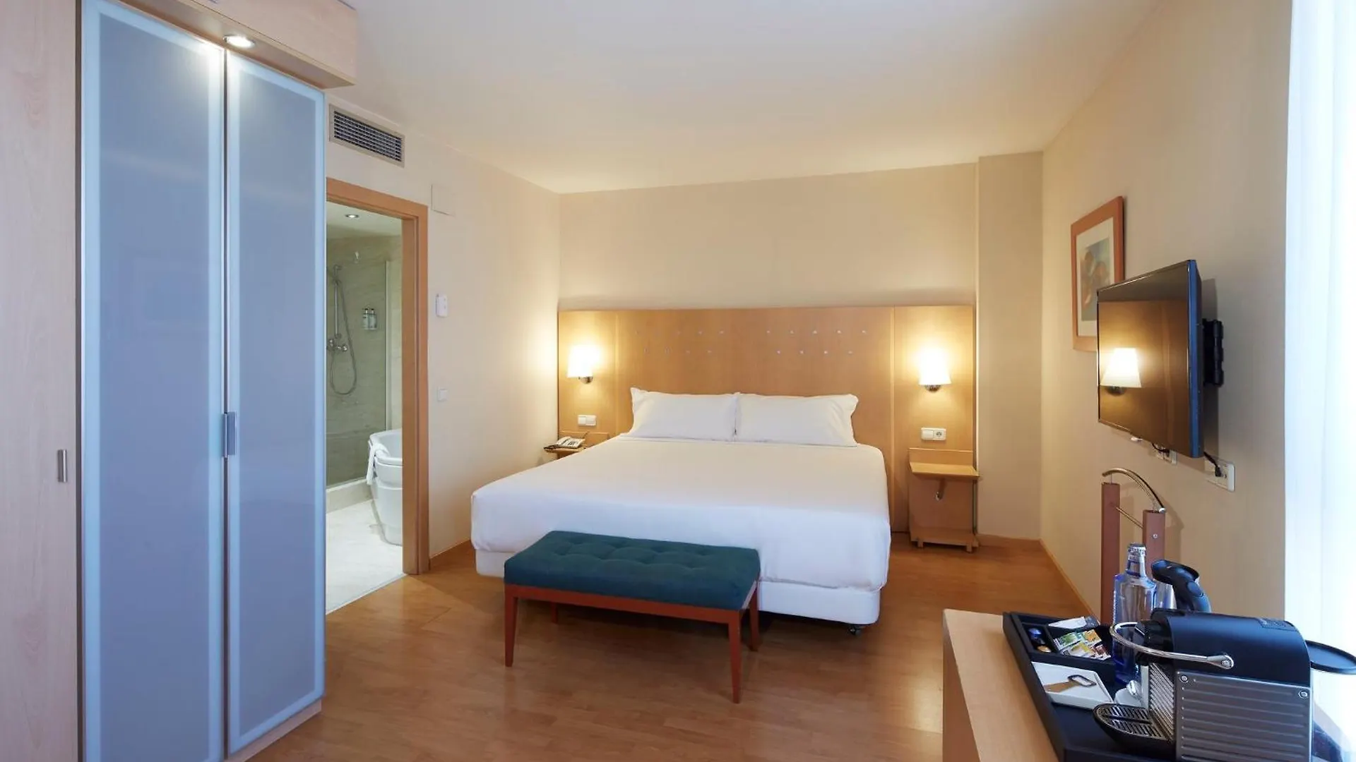 فندق Sercotel Porta Barcelona سانت خوسنت دسفيرن
