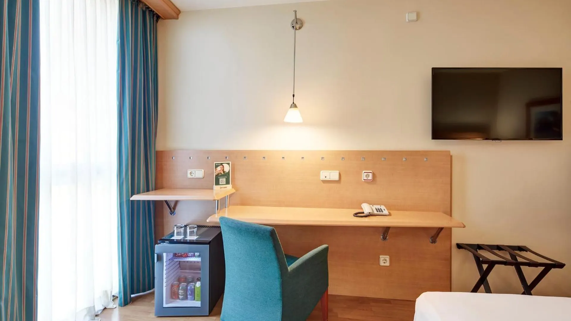 Sercotel Porta Barcelona سانت خوسنت دسفيرن 3*,  إسبانيا