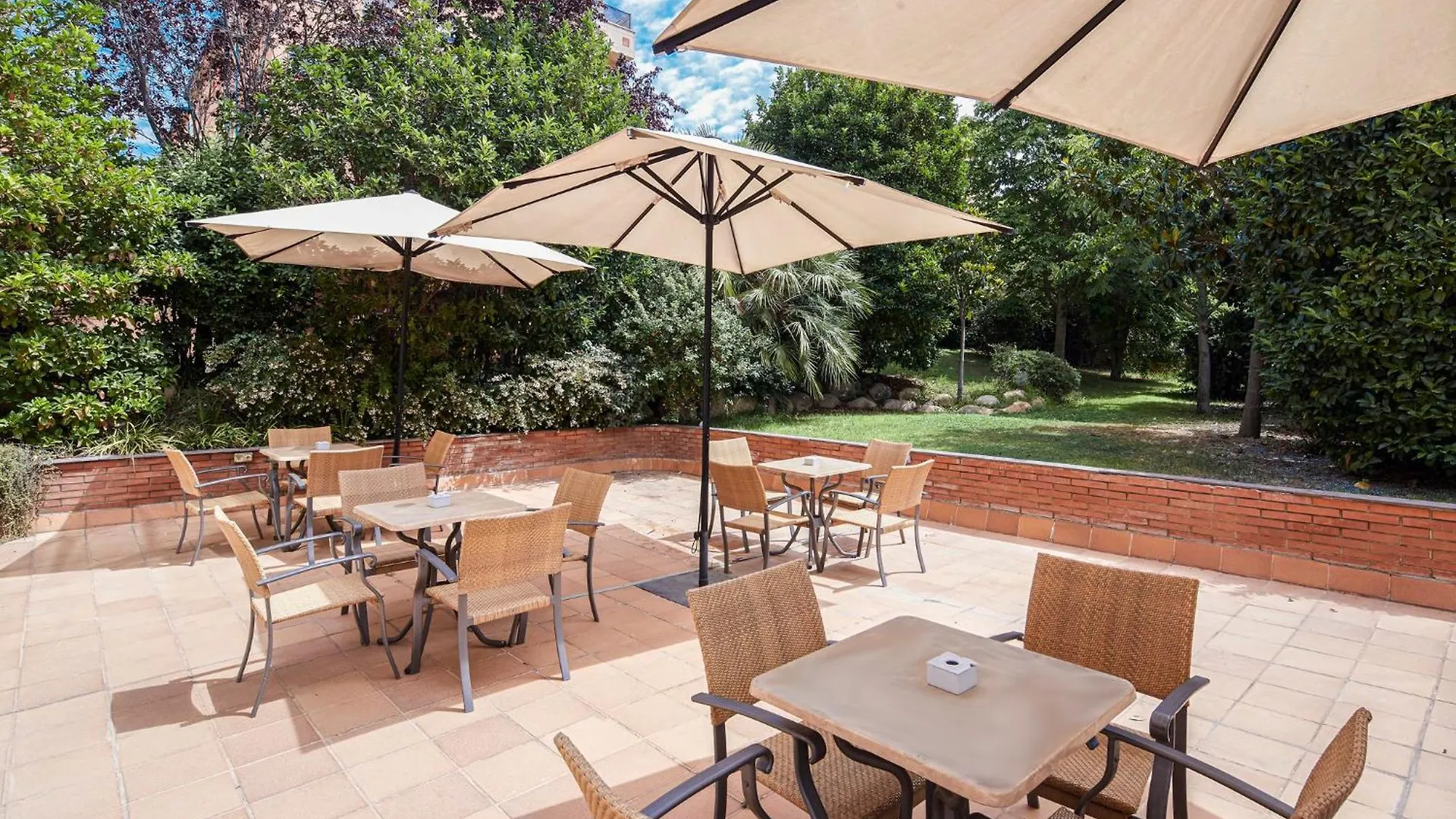 Sercotel Porta Barcelona سانت خوسنت دسفيرن 3*,
