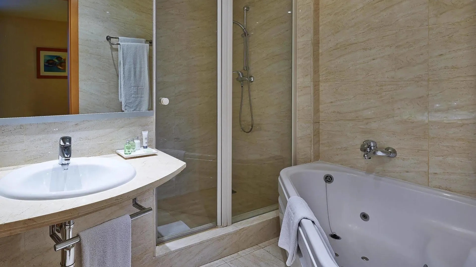 Sercotel Porta Barcelona سانت خوسنت دسفيرن فندق