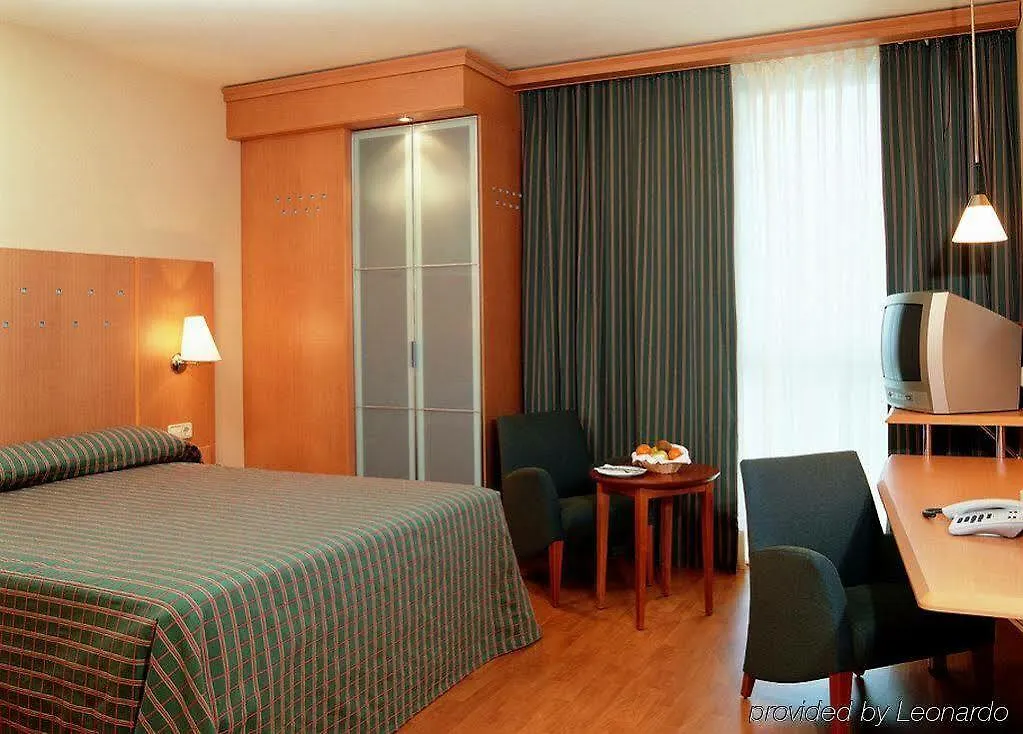 Sercotel Porta Barcelona سانت خوسنت دسفيرن 3*,  إسبانيا